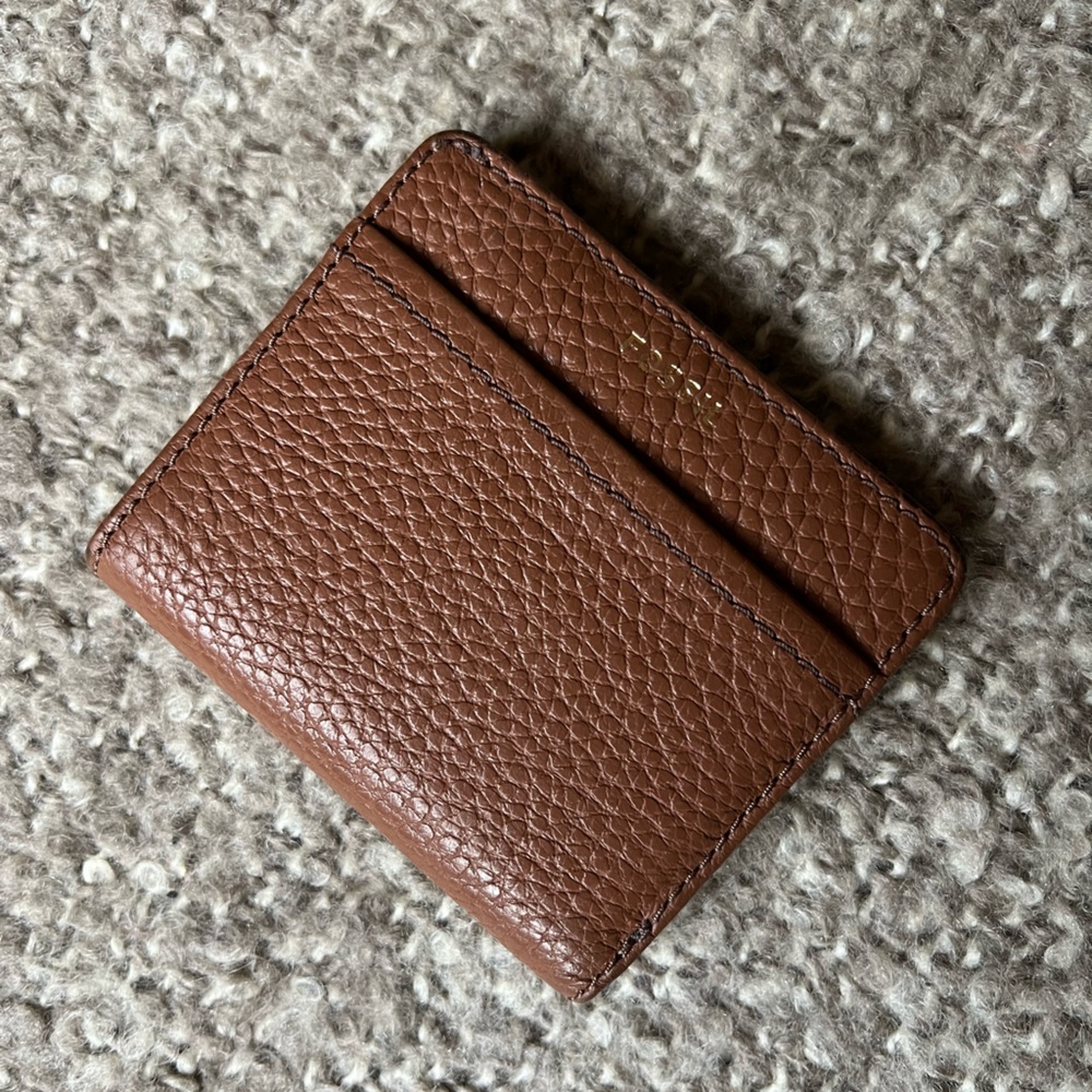 Small Fossil wallet, pebbled brown